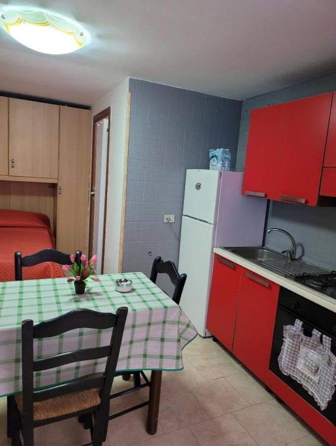Апартаменти La Casa E Pulcinella Неаполь Екстер'єр фото